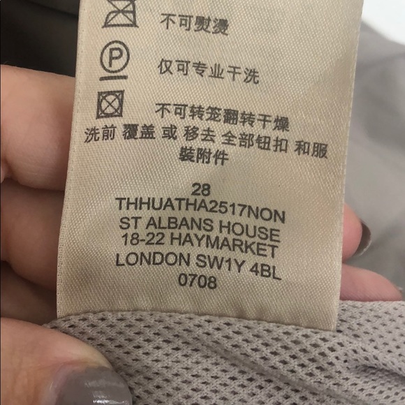 Burberry London Trench Coat SW1Y 4BL Size 2 - Picture 6 of 6